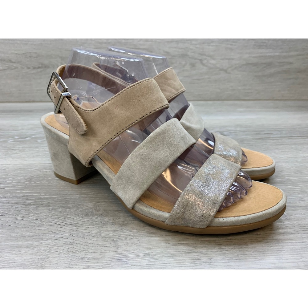 Earth Tierra Women's Light Grey Suede Block Heel Sandals Metallic Strappy 9